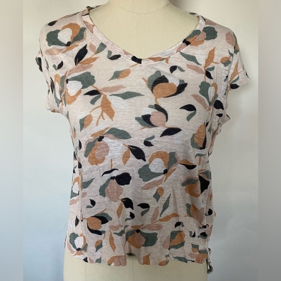 Rachel Zoe - 100% linen v neck dusty pink, sage green leaf pattern top. Size L. - Picture 1 of 6